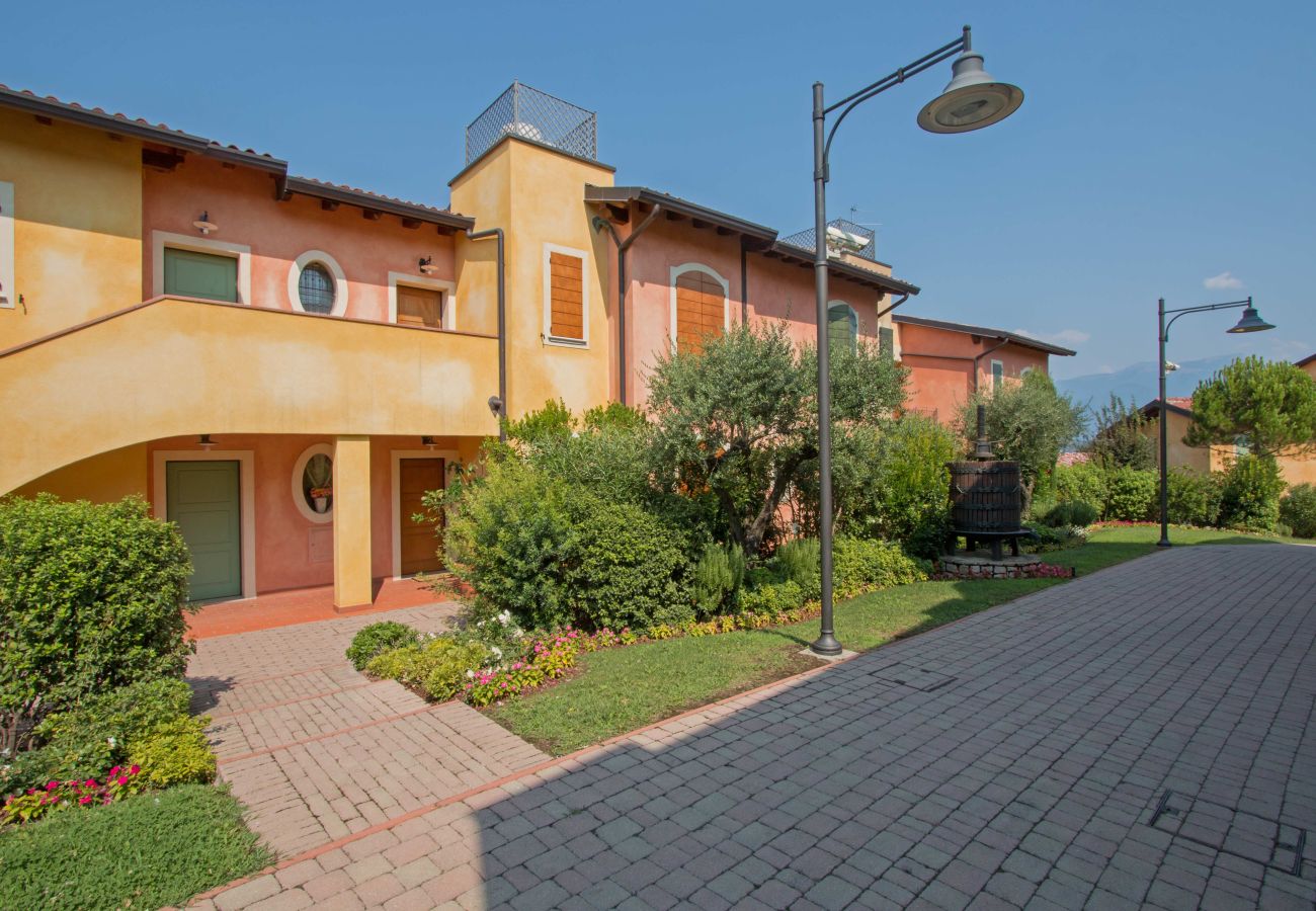 Appartamento a Manerba del Garda - Borgo del Torchio G13