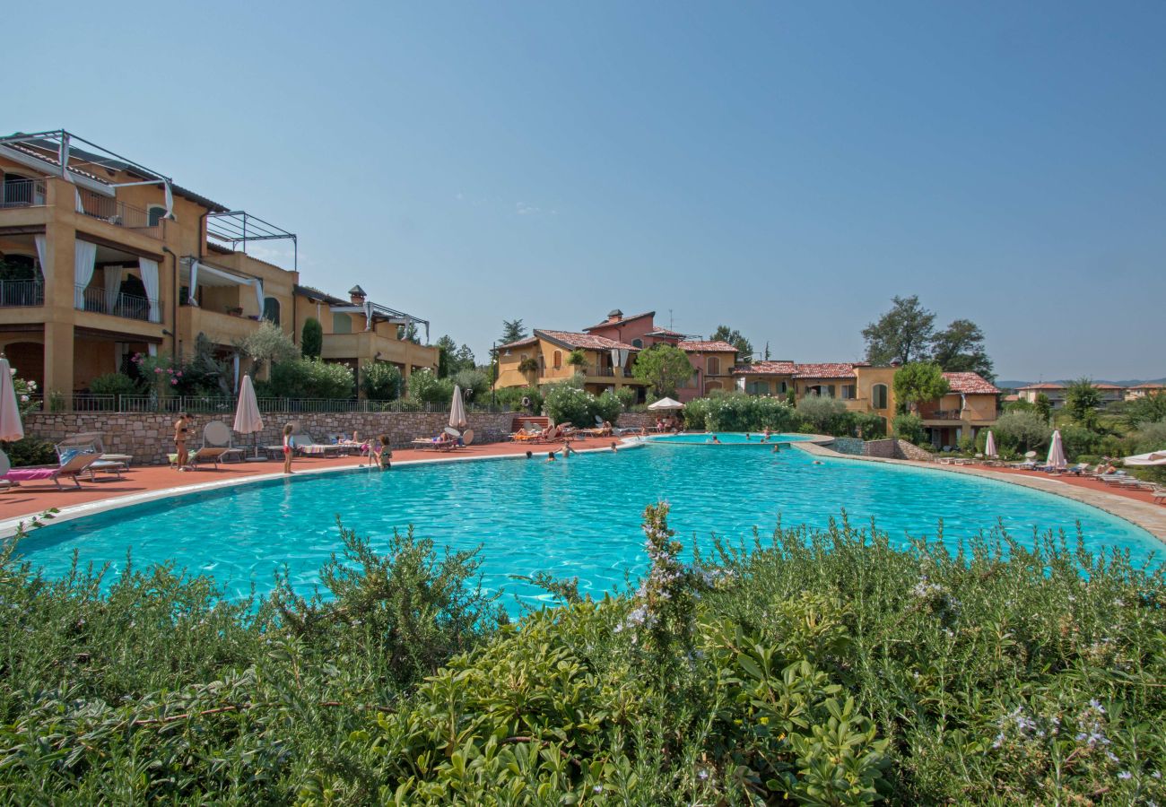 Appartamento a Manerba del Garda - Borgo del Torchio G23