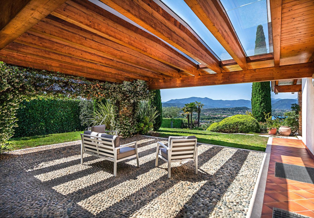 Villa a Manerba del Garda - Villa Vittoria