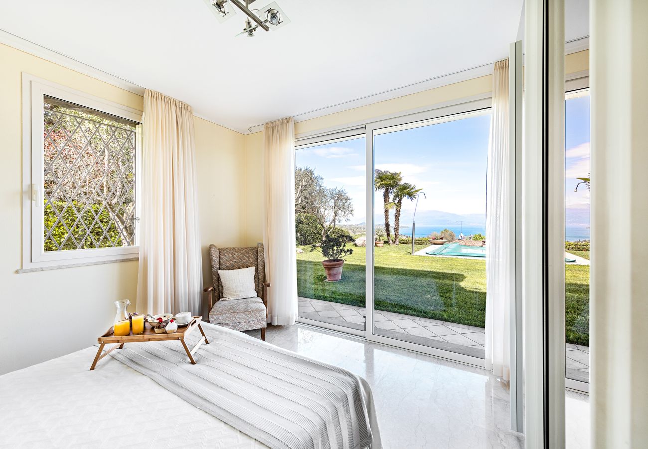 Villa a Lonato del Garda - Villa Perla