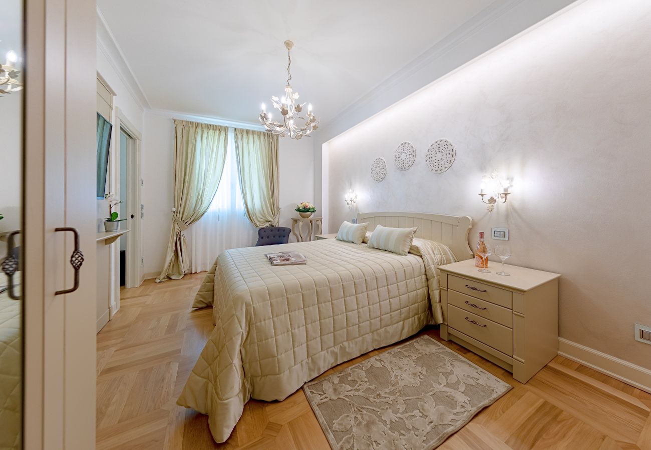 Appartamento a Sirmione - Luxury Lake-Front Catullo A1
