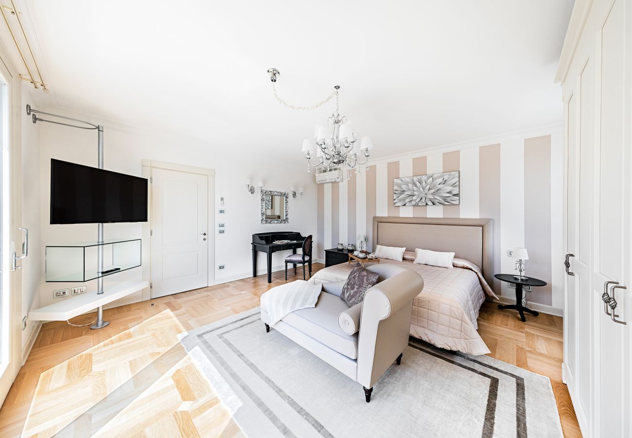 Appartamento a Sirmione - Luxury Lake-Front Catullo A2