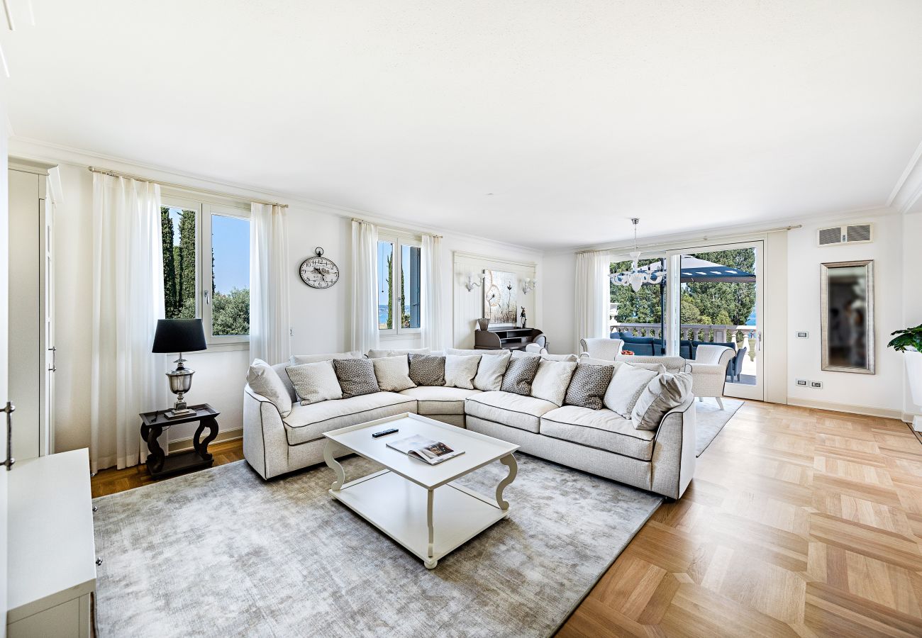 Appartamento a Sirmione - Luxury Lake-Front Catullo A2