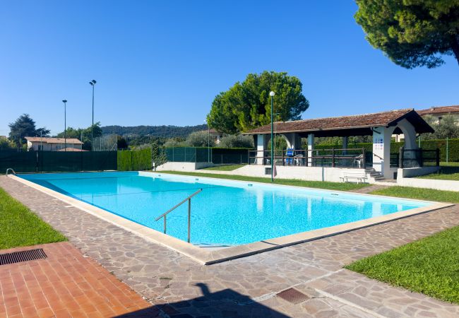 Ferienwohnung in Padenghe sul Garda - Borgo Adige 12