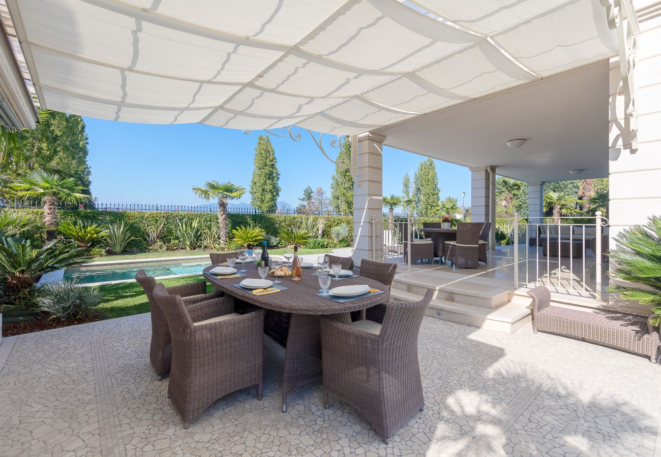 Ferienwohnung in Sirmione - Luxury Lake-Front Catullo A1