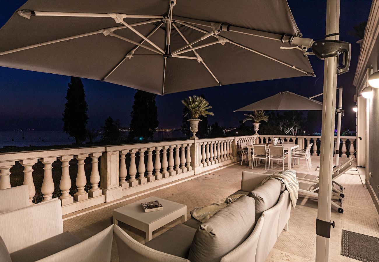 Ferienwohnung in Sirmione - Luxury Lake-Front Catullo A2