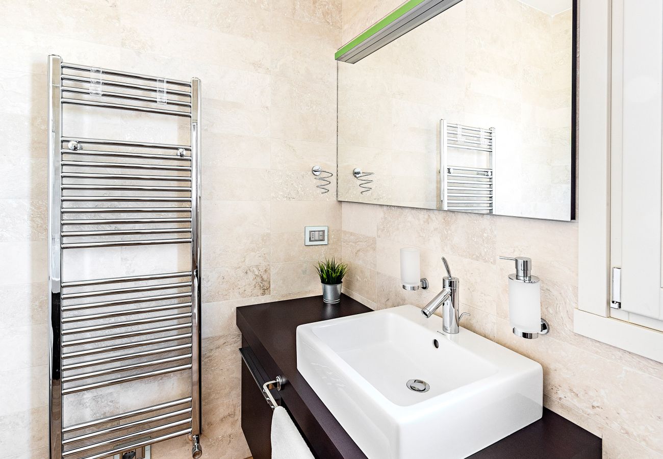 Ferienwohnung in Sirmione - Luxury Lake-Front Catullo A2