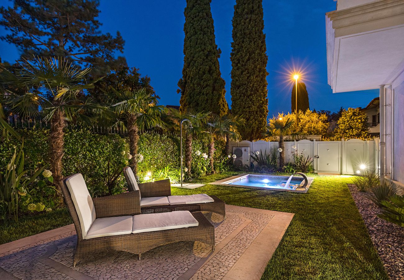 Ferienwohnung in Sirmione - Luxury Lake-Front Catullo A2