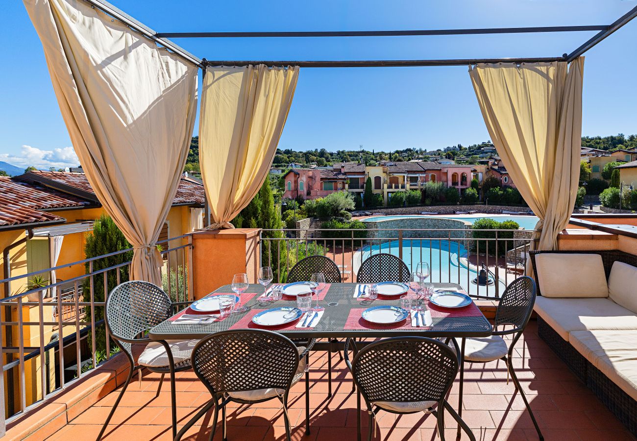 Apartment in Manerba del Garda - Borgo del Torchio G23