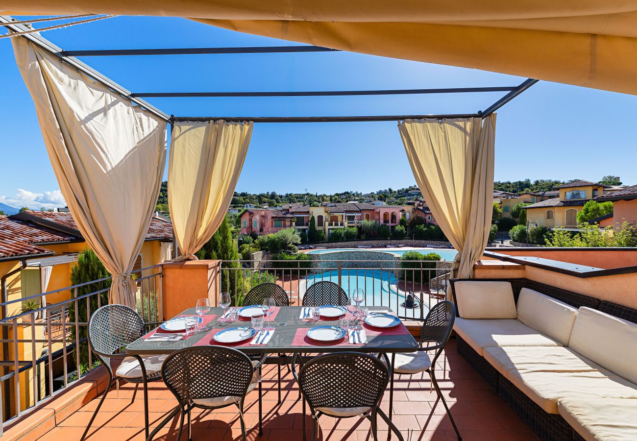 Apartment in Manerba del Garda - Borgo del Torchio G23