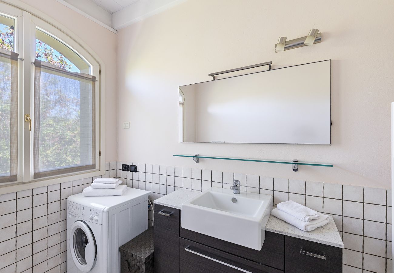 Apartment in Manerba del Garda - Borgo del Torchio G23