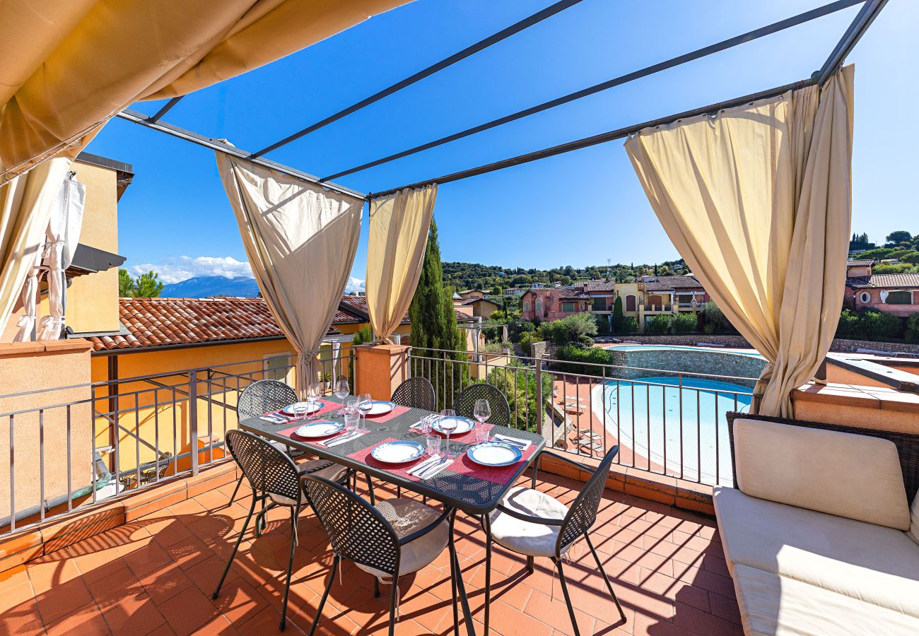 Apartment in Manerba del Garda - Borgo del Torchio G23