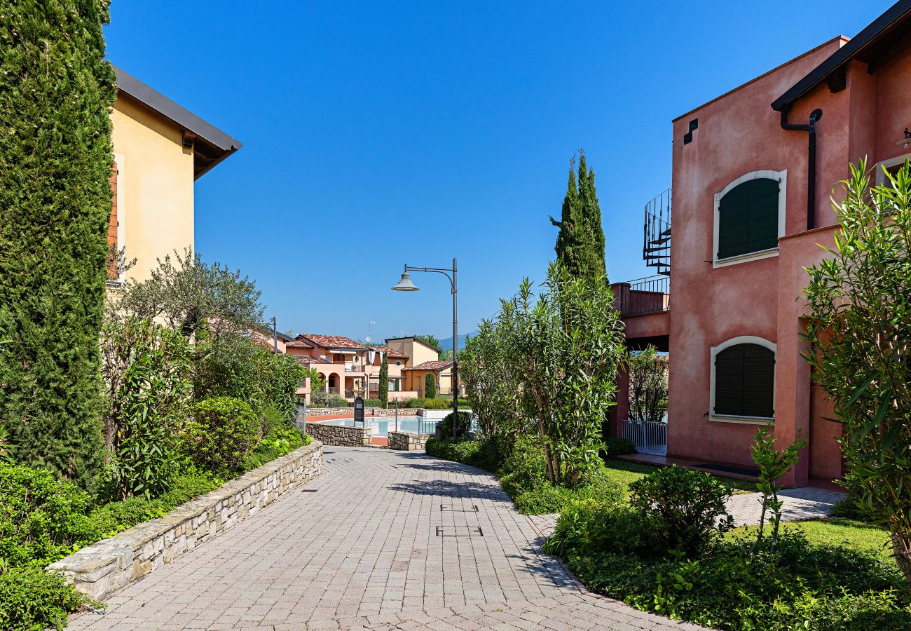Apartment in Manerba del Garda - Borgo del Torchio A14
