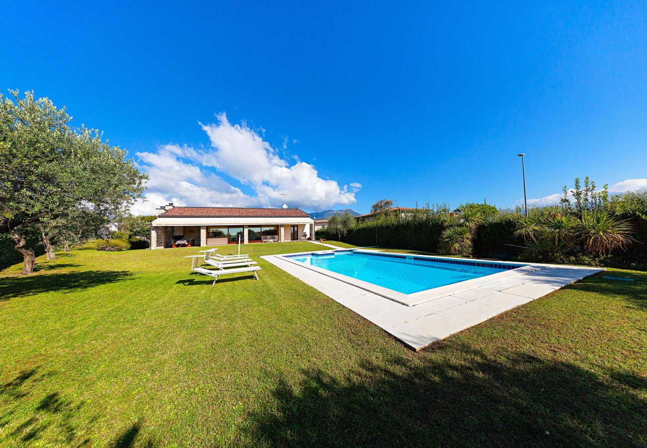 Villa in San Felice del Benaco - Villa Elisabetta