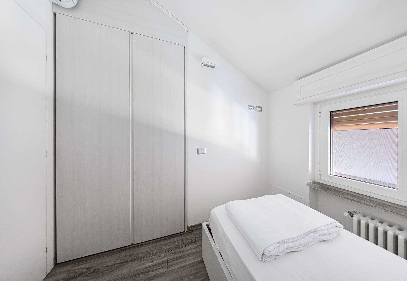 Apartment in Padenghe sul Garda - Il Melograno A11