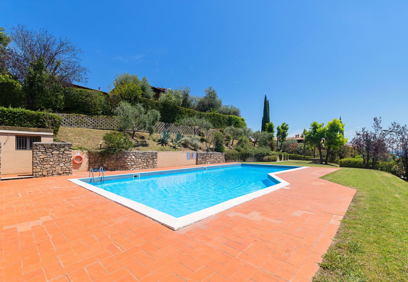 Chalet in Soiano del Lago - Borgo Stropea 19